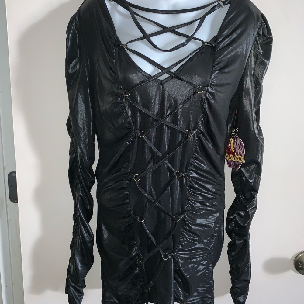 Top - Picture 2 of 4